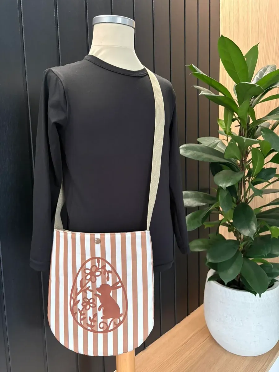 Sac besace enfant (modèle long) - œuf et lapin | Pivoine et Coton